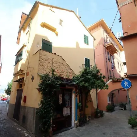 Holidayhouseimperia Appartamento *