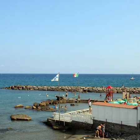 Holidayhouseimperia * Imperia