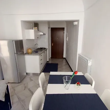 شقة Holidayhouseimperia إمبيريا